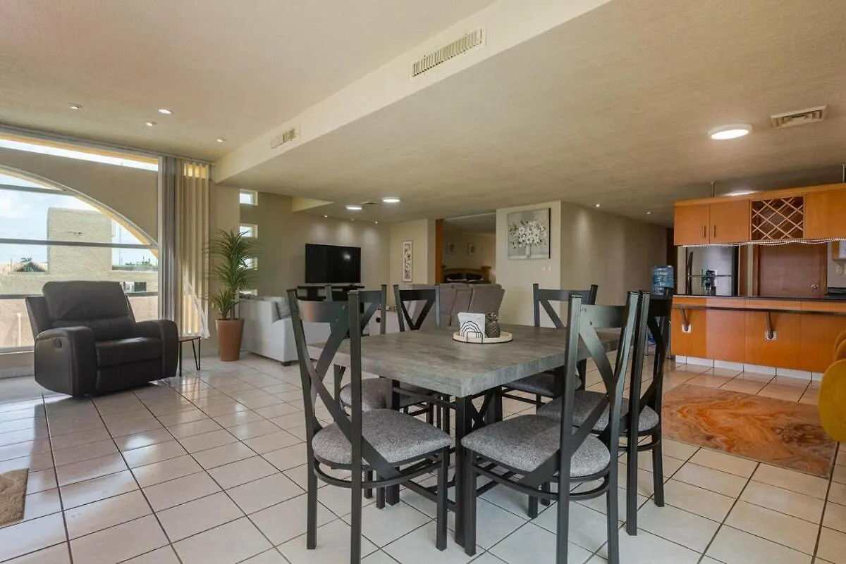 Amazing Oceanfront Condominium In Downtown Κοζουμέλ Διαμέρισμα